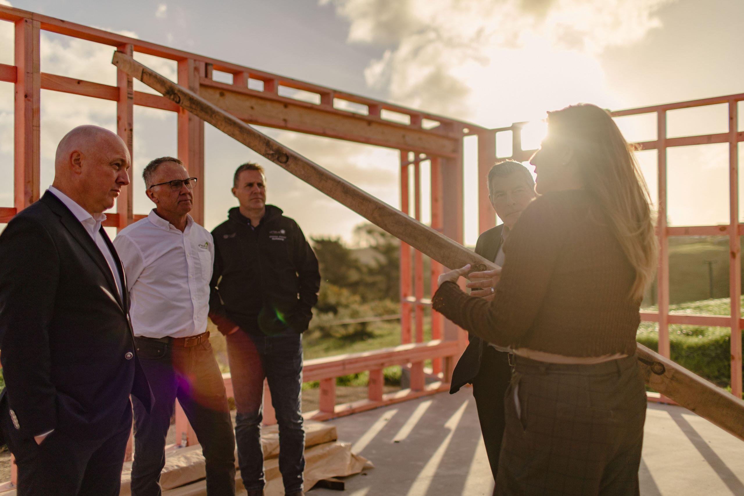 Ehaus Chris Luxon 12