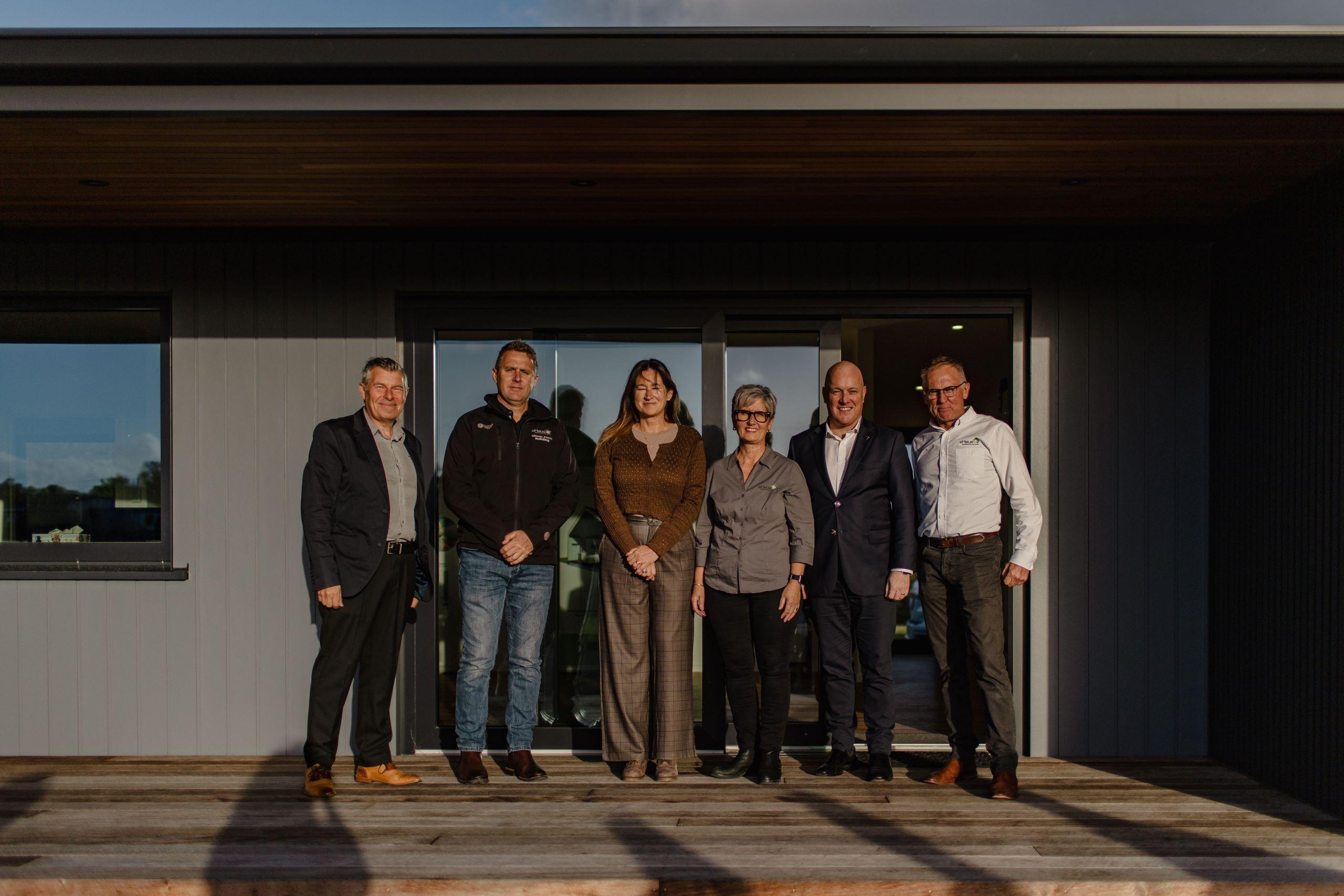 Ehaus Chris Luxon 14