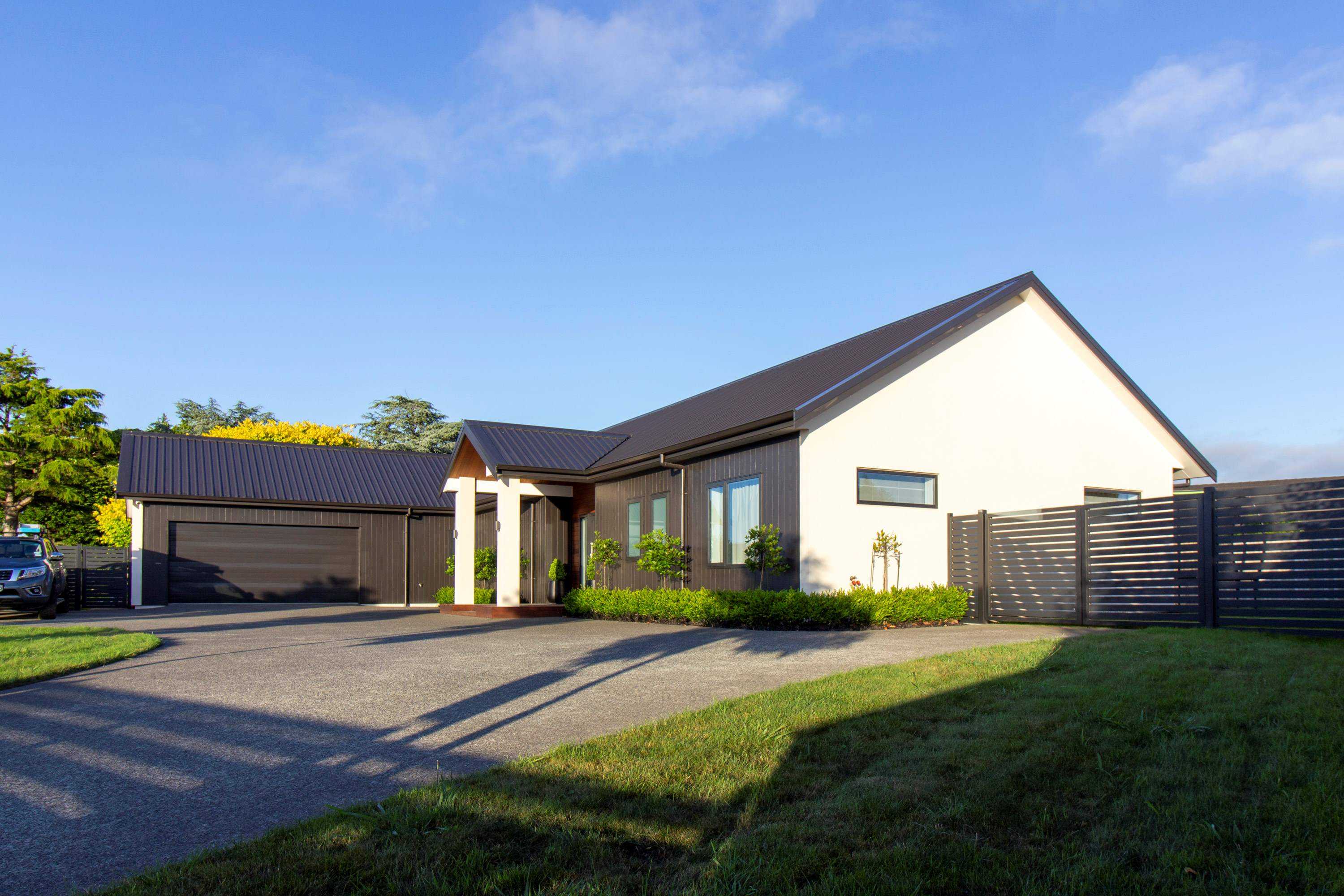 Tirimoana side straight