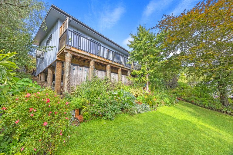 Huntsbury - Image 4