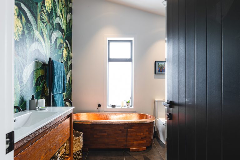 He āhuru mōwai - Image 4