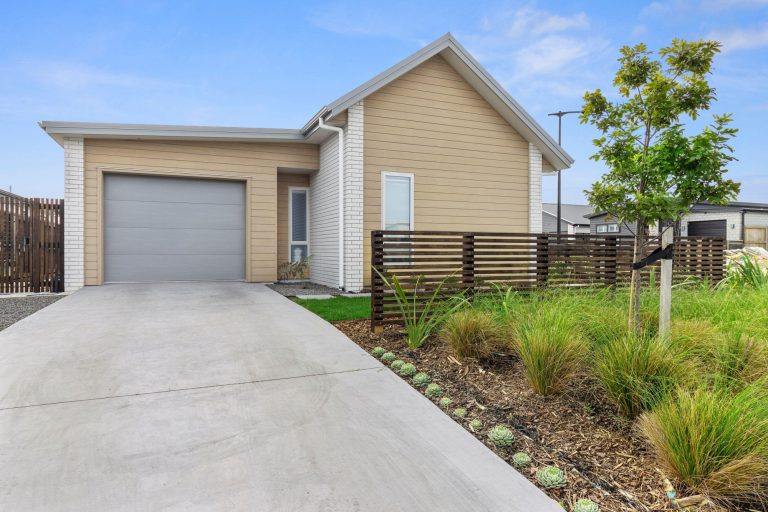 Chartwell Greenhill Park - Image 1