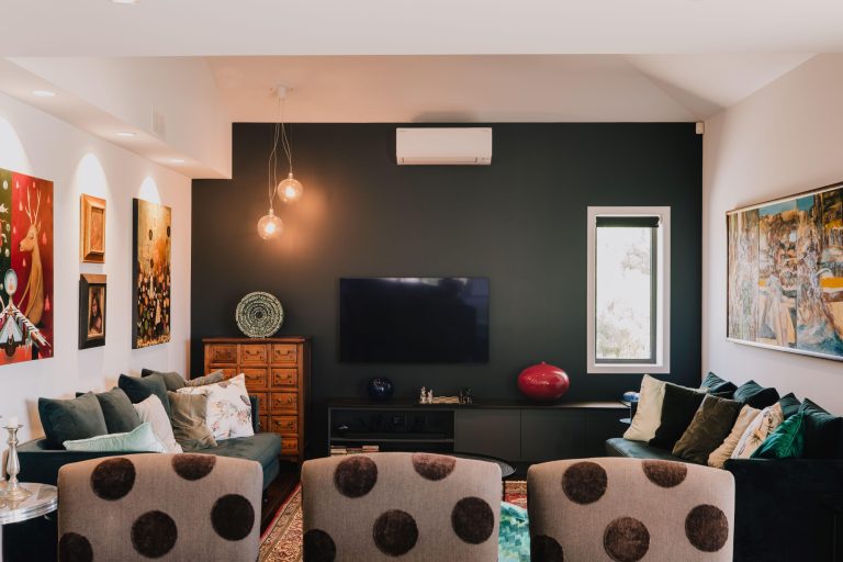 Four Corners - Image 4