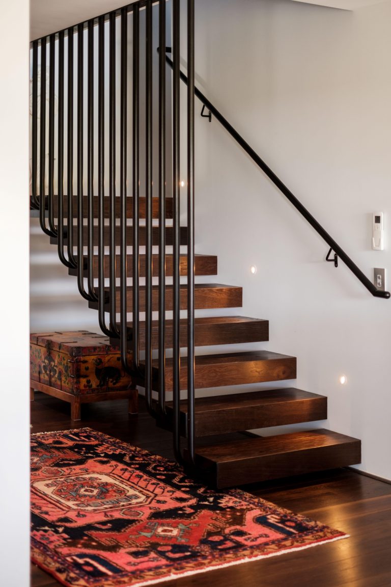 Four Corners - Image 3