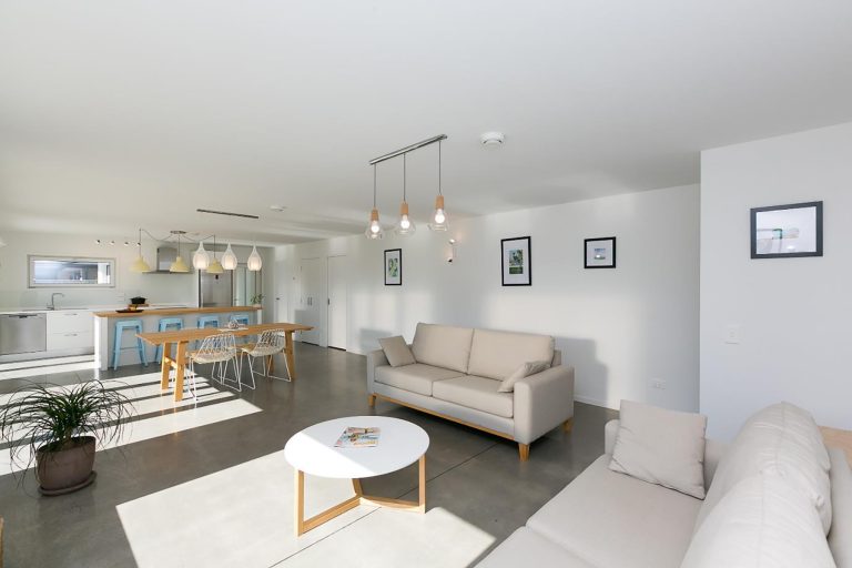 Taranaki Thornbury - Image 4