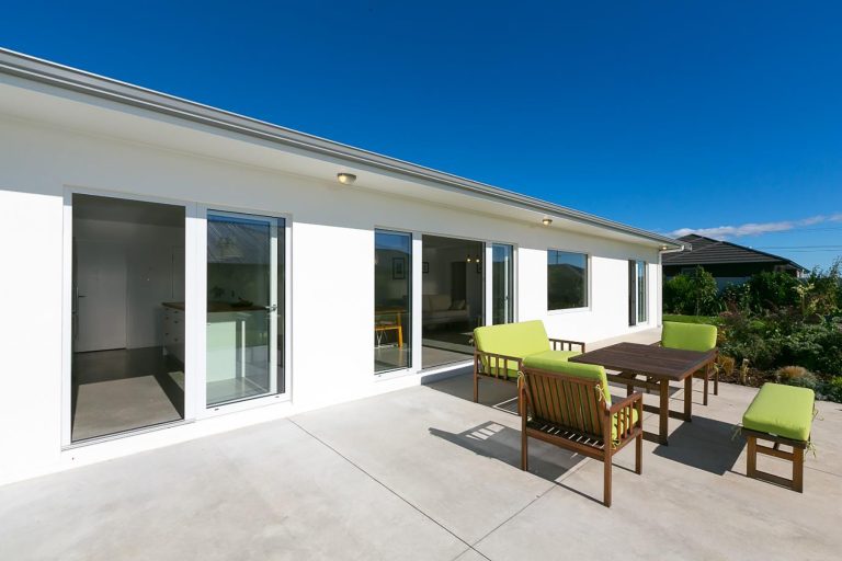 Taranaki Thornbury - Image 9