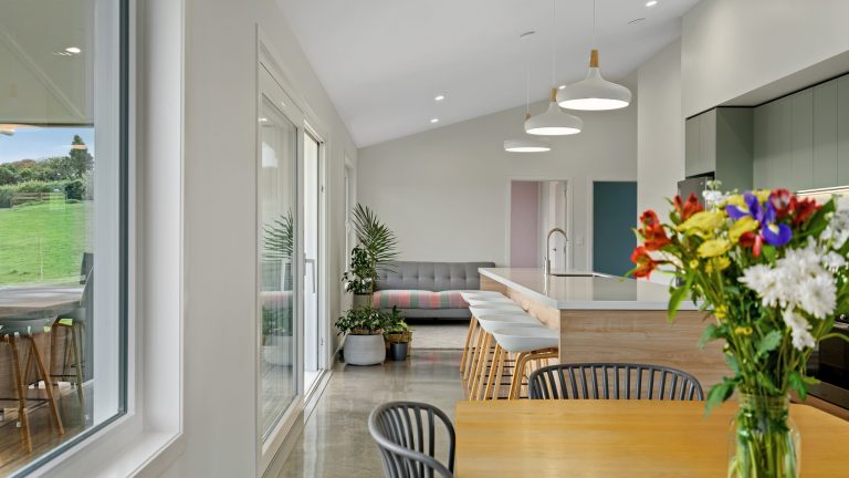 Taranaki Egmont Village - Image 2