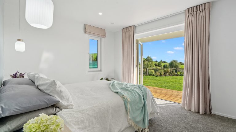 Taranaki Egmont Village - Image 8