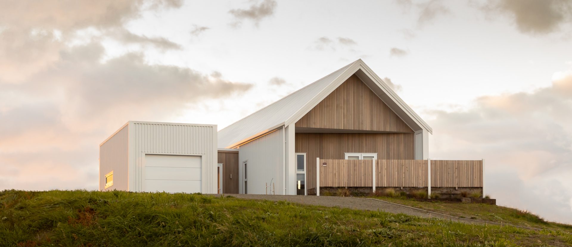 Regan and Lani e Haus 23