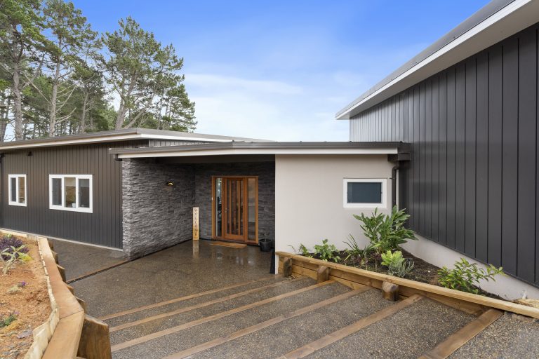 Hihi Beach - Image 1