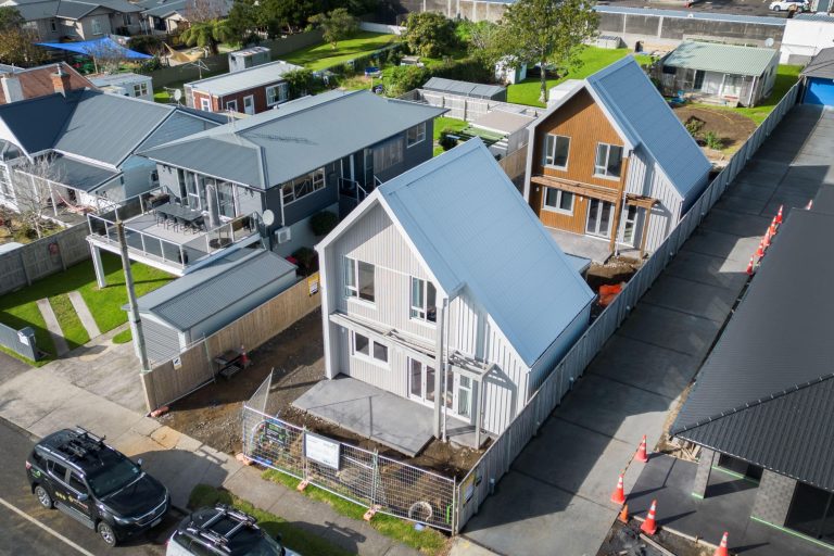 Strandon Duo - Image 2