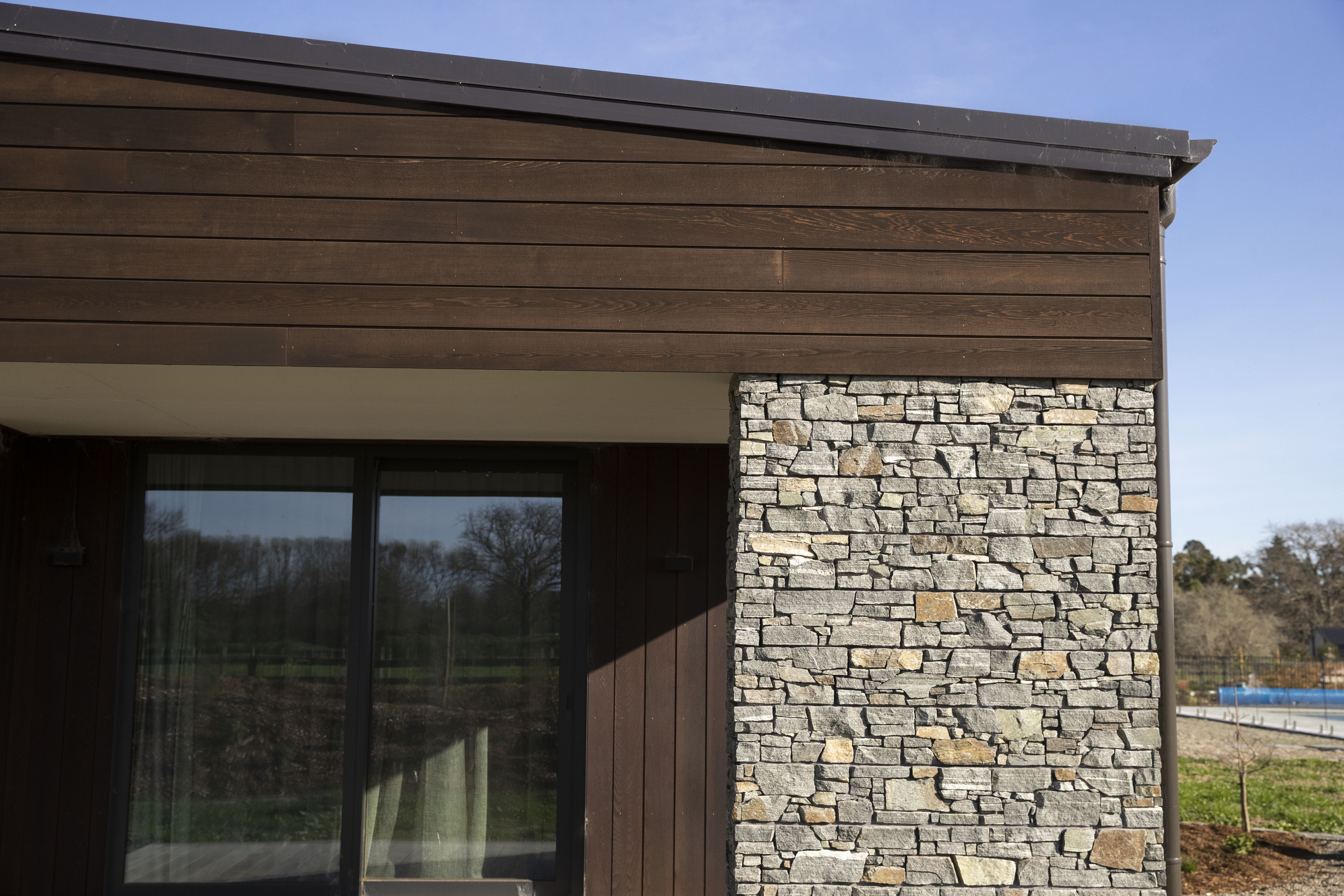 eHaus Professional with Truck